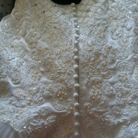 Mori Lee wedding dress! - Picture 7 of 8